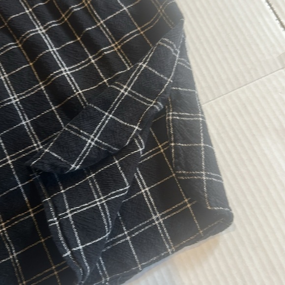 Old Navy Black and White Plaid Long Shirt dress w 3/4 length sleeves open sides - Picture 12 of 12